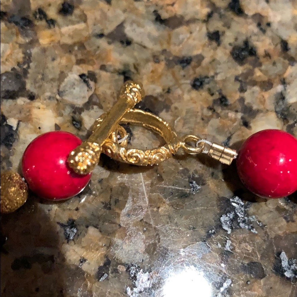 Red/gold beaded necklace and bracelet - Picture 3 of 4